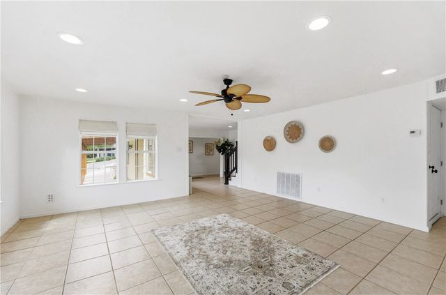 254 Vista Dr, Sandia, TX 78383