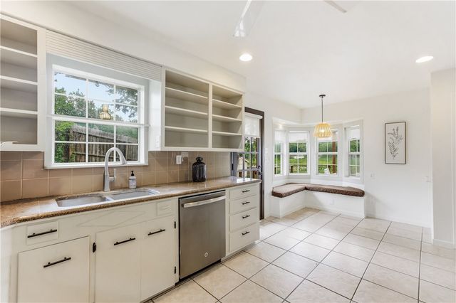 254 Vista Dr, Sandia, TX 78383