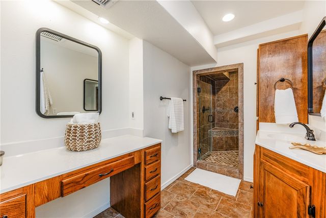 254 Vista Dr, Sandia, TX 78383