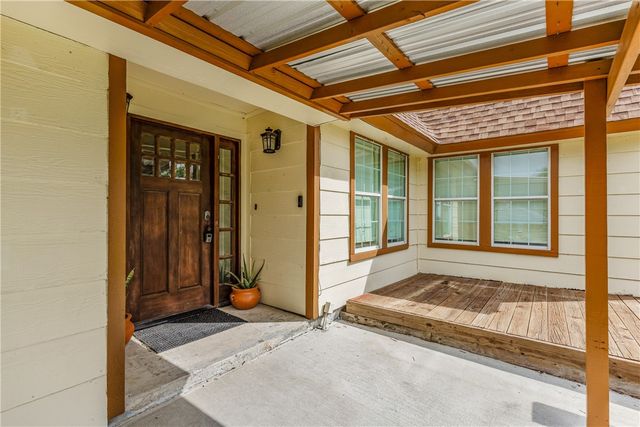254 Vista Dr, Sandia, TX 78383