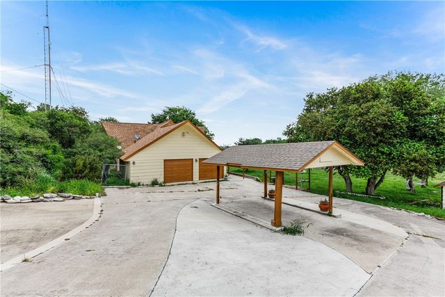 254 Vista Dr, Sandia, TX 78383