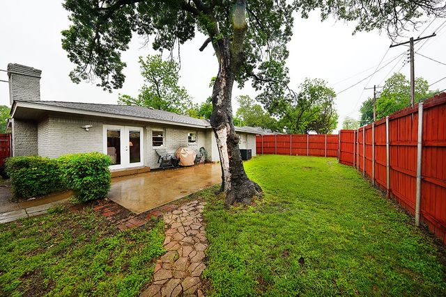 422 Rorary Drive, Richardson, TX 75081