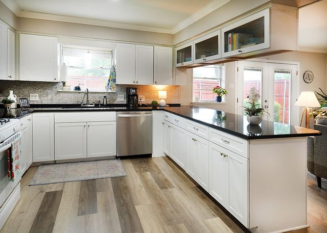 422 Rorary Drive, Richardson, TX 75081