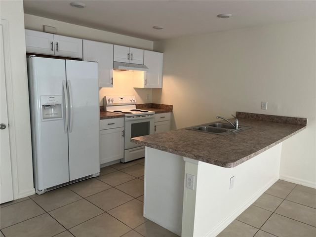 1042 BOUNDS STREET, Port Charlotte, FL 33952