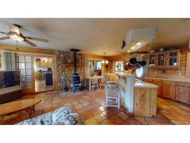 1011 Castle Ridge Vw, Cripple Creek, CO 80813
