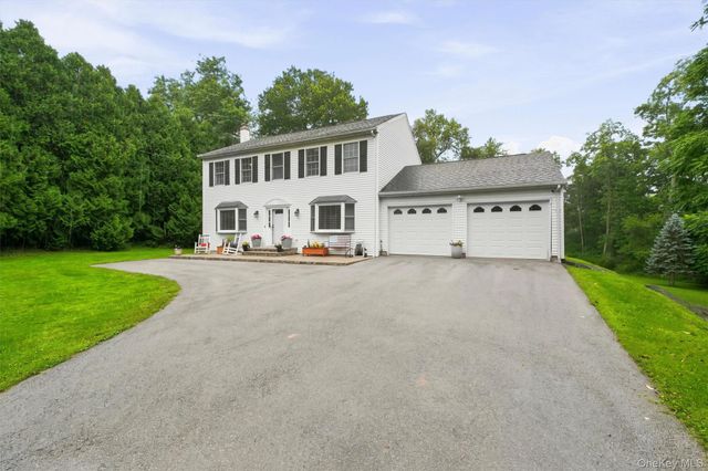 20 Cary Road, Hyde Park, NY 12538