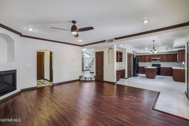 7729 BARTLETT LANDING Court, El Paso, TX 79912