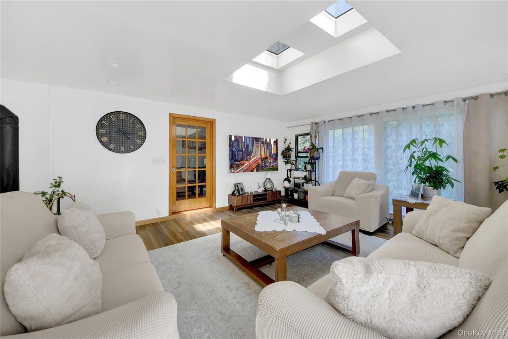 435 Birdsall Drive, Yorktown Heights, NY 10598 — photo 5