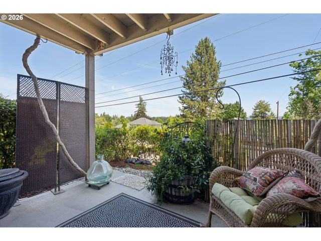 20910 FAWN Ct 1, West Linn, OR 97068
