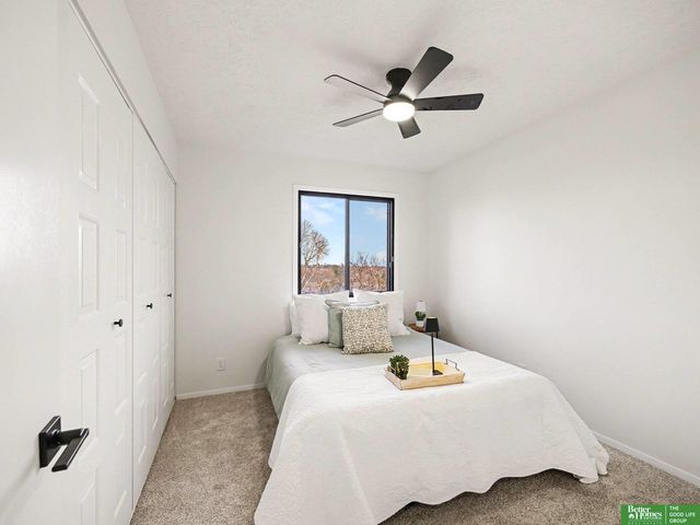 8740 Granville Parkway, La Vista, NE 68128