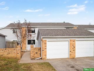8740 Granville Parkway, La Vista, NE 68128