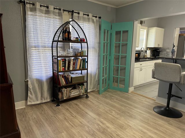 1126 S Oak Cliff Boulevard, Dallas, TX 75208