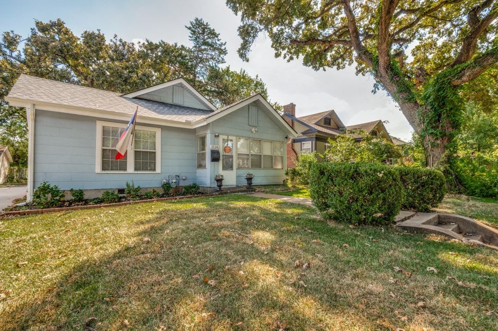 1126 S Oak Cliff Boulevard, Dallas, TX 75208