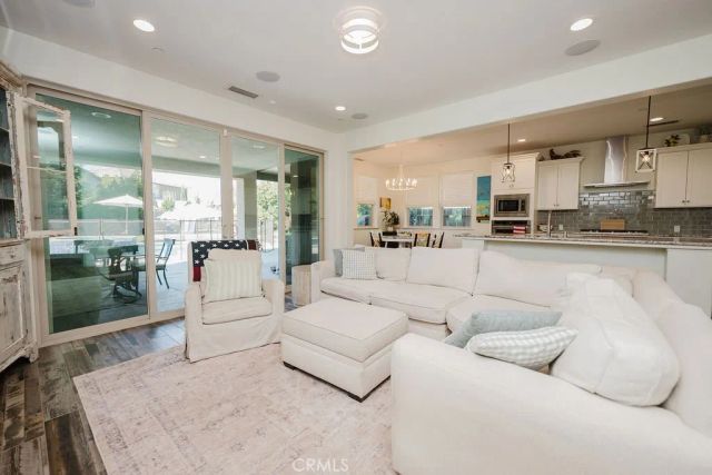 1671 E Bella Fiore, Fresno, CA 93730