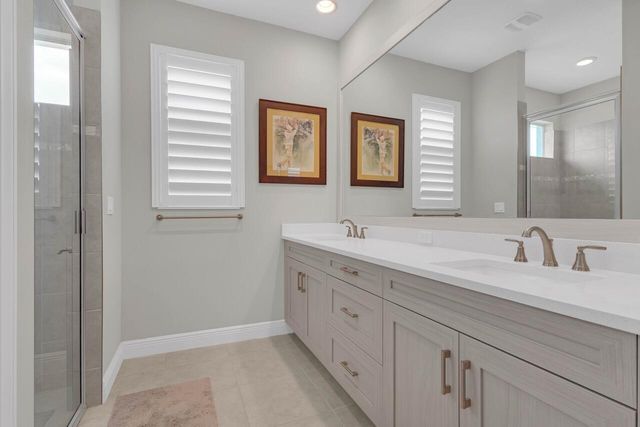 7203 33rd Square, Vero Beach, FL 32967