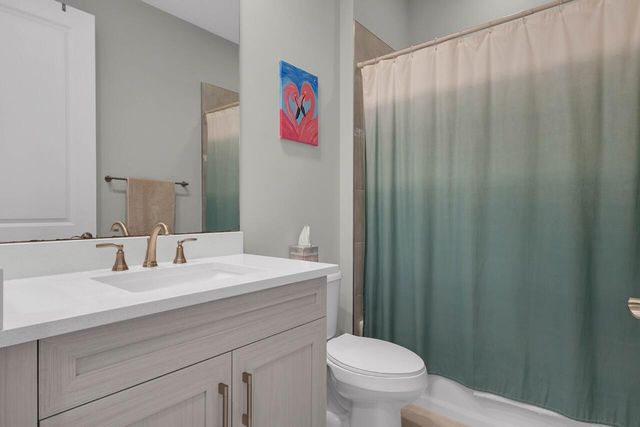 7203 33rd Square, Vero Beach, FL 32967