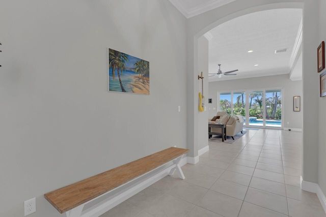 7203 33rd Square, Vero Beach, FL 32967