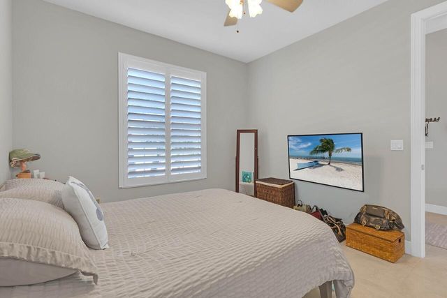 7203 33rd Square, Vero Beach, FL 32967