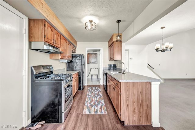 160 Marian Lane 6A, Berea, OH 44017