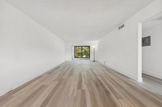 3201 Portofino Point D3, Coconut Creek, FL 33066