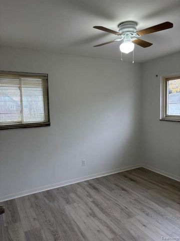 7140 Iowa Street, Detroit, MI 48212