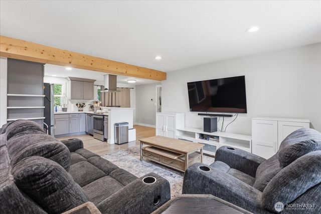12031 SE Kent Kangley Rd, Kent, WA 98030