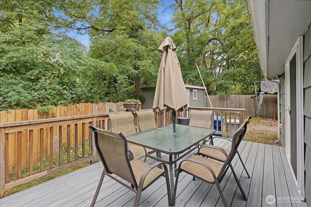 12031 SE Kent Kangley Rd, Kent, WA 98030