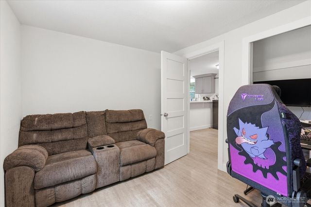 12031 SE Kent Kangley Rd, Kent, WA 98030