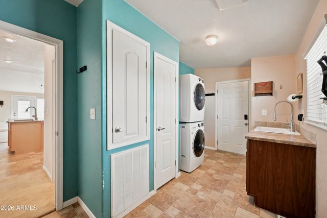 10720 W Landmark Lane, Casa Grande, AZ 85193
