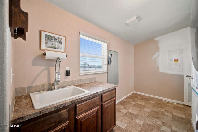 10720 W Landmark Lane, Casa Grande, AZ 85193
