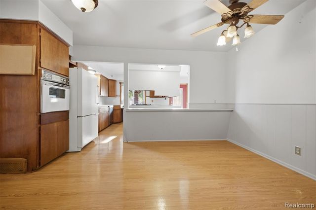 6466 N Lafayette Street, Dearborn Heights, MI 48127