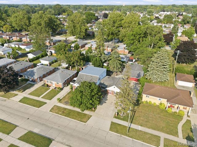 6466 N Lafayette Street, Dearborn Heights, MI 48127