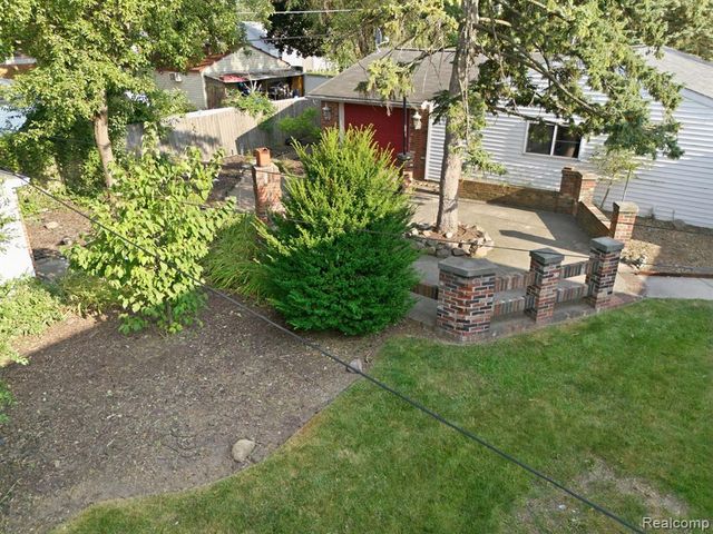 6466 N Lafayette Street, Dearborn Heights, MI 48127