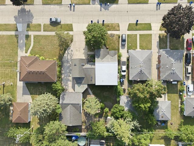 6466 N Lafayette Street, Dearborn Heights, MI 48127