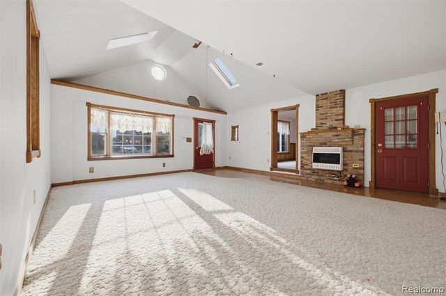 6466 N Lafayette Street, Dearborn Heights, MI 48127