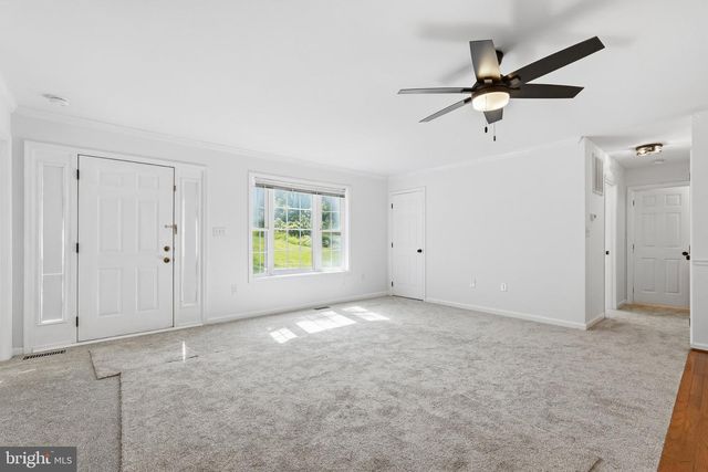 54 MEMORY LN, Linden, VA 22642