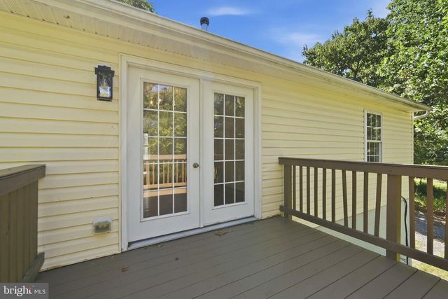 54 MEMORY LN, Linden, VA 22642