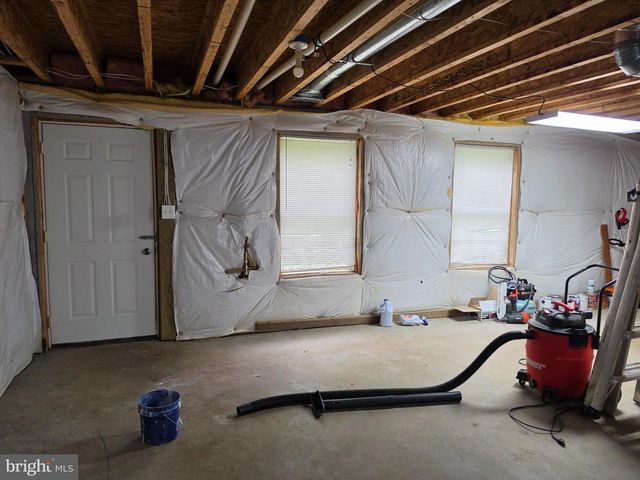 54 MEMORY LN, Linden, VA 22642