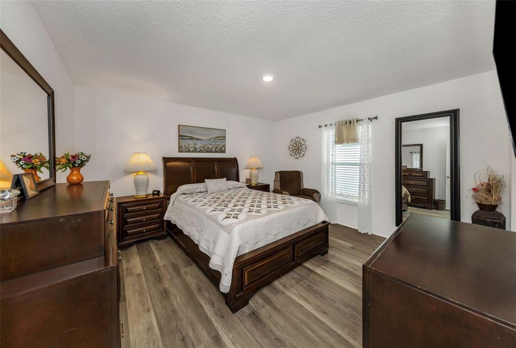 Image 22 of property listing at 8635 PINETOP RIDGE LANE, Brooksville, FL 34613