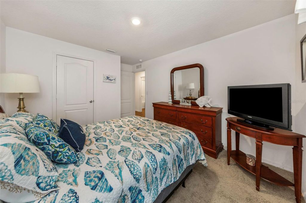 Image 40 of property listing at 8635 PINETOP RIDGE LANE, Brooksville, FL 34613