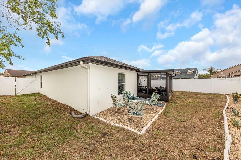 Image 48 of property listing at 8635 PINETOP RIDGE LANE, Brooksville, FL 34613