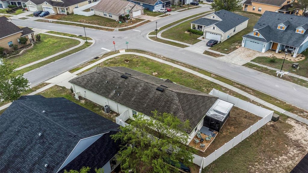 Image 58 of property listing at 8635 PINETOP RIDGE LANE, Brooksville, FL 34613