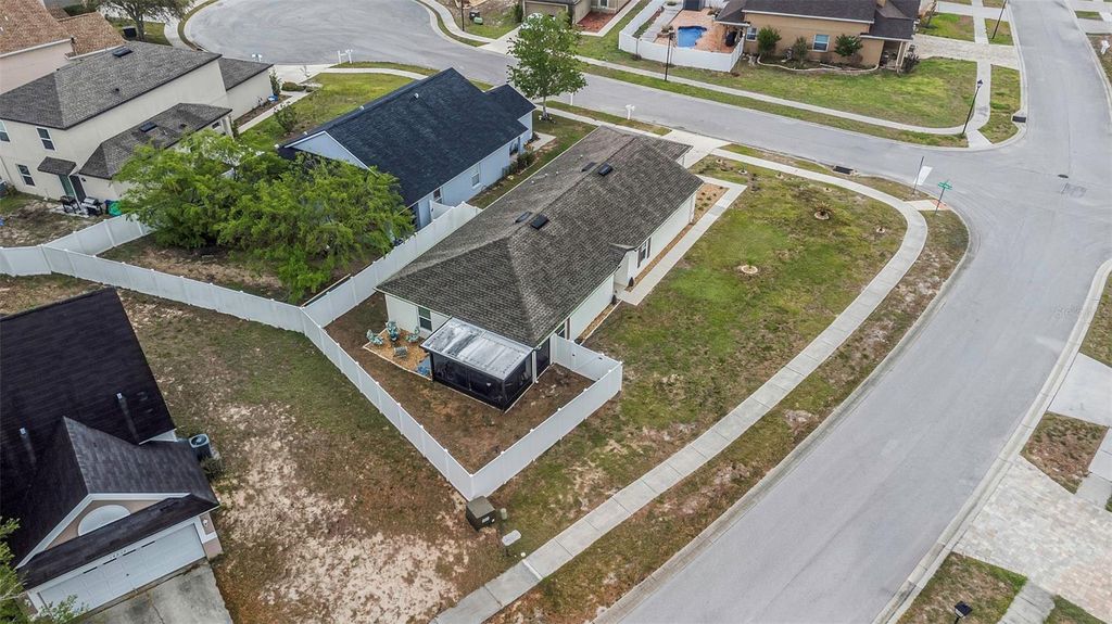 Image 60 of property listing at 8635 PINETOP RIDGE LANE, Brooksville, FL 34613