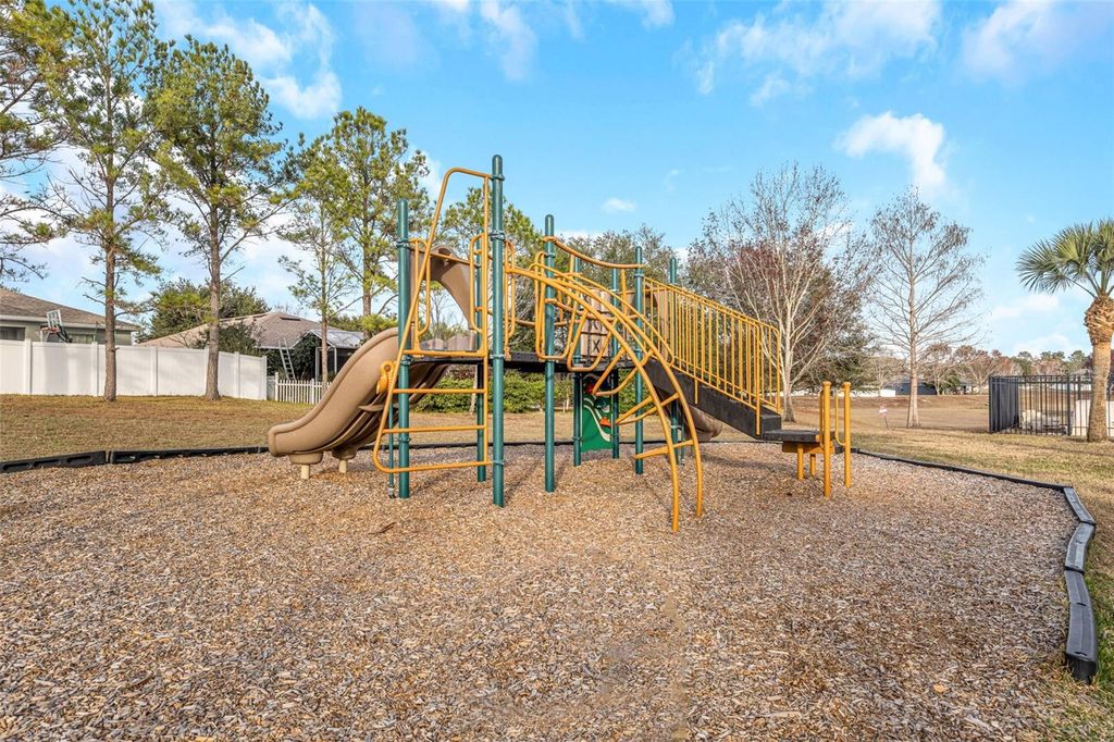 Image 97 of property listing at 8635 PINETOP RIDGE LANE, Brooksville, FL 34613