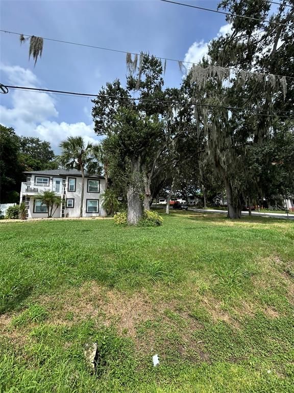 Image 13 of property listing at 508 E SILVER STAR ROAD, Ocoee, FL 34761