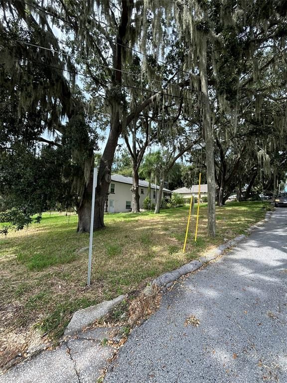 Image 15 of property listing at 508 E SILVER STAR ROAD, Ocoee, FL 34761