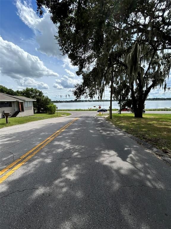 Image 18 of property listing at 508 E SILVER STAR ROAD, Ocoee, FL 34761