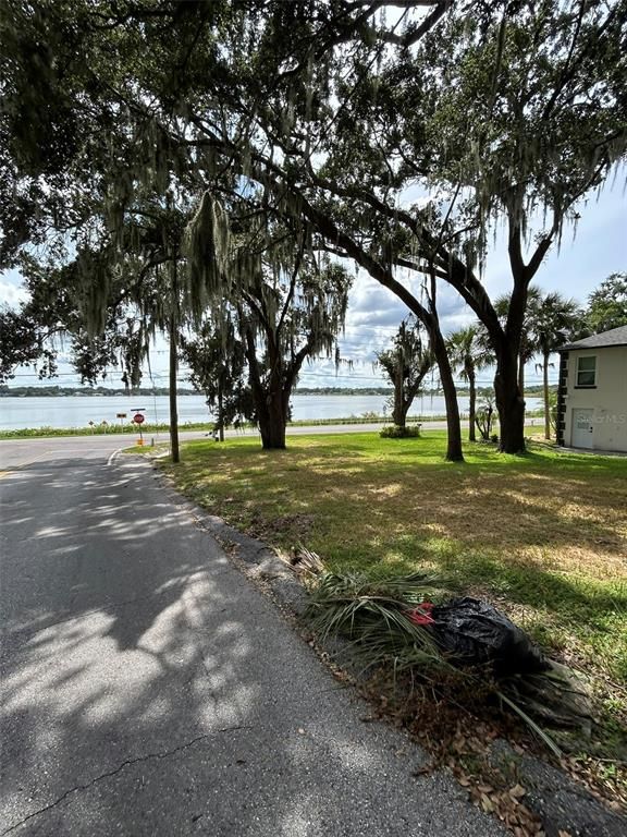 Image 6 of property listing at 508 E SILVER STAR ROAD, Ocoee, FL 34761