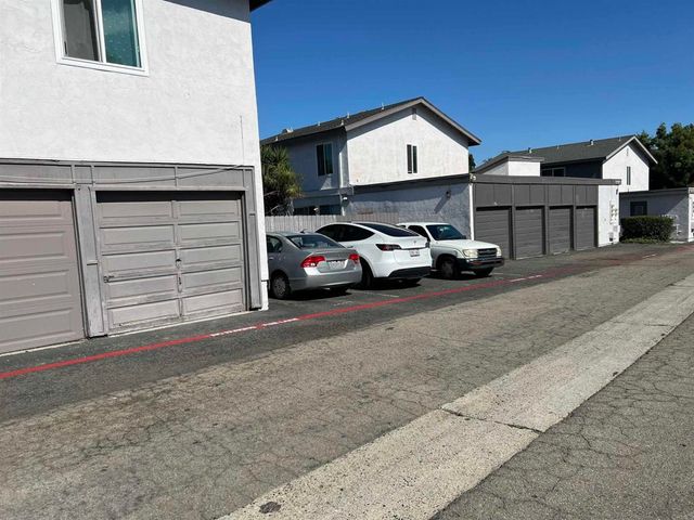 3425 Seabreeze Walk, Oceanside, CA 92056