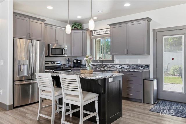 225 Slate Springs Ct, Kimberly, ID 83341